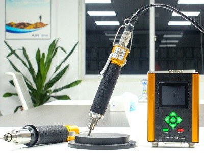 伺服電批加上機(jī)器人視覺(jué)，究竟是什么效果？-堅(jiān)豐股份